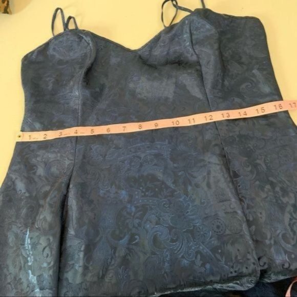 VICTORIAS SECRET VINTAGE GOLD LABEL PAISLEY JACQUARD FIT N FLARE NEGLIGEE DRESS - Picture 8 of 8